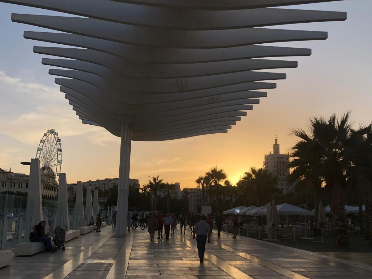 Ohana Beachfront Malagueta Malaga Exterior photo